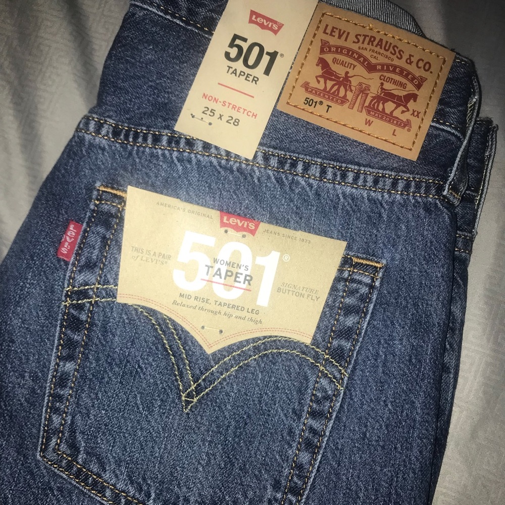 Levi’s 501 Taper Jeans